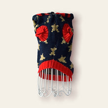 Cargar imagen en el visor de la galería, Buso Sweater Tejido para Perro o Gato Estrellas