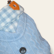 Cargar imagen en el visor de la galería, Sweater Azul tejido de botones.
