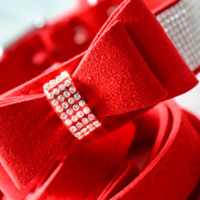Cargar imagen en el visor de la galería, Lazo con Cristales para Perro Corbatin Navideño