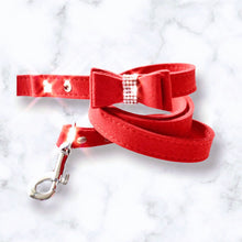 Cargar imagen en el visor de la galería, Lazo con Cristales para Perro Corbatin Navideño