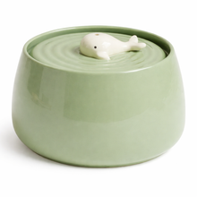Cargar imagen en el visor de la galería, Fuente Ceramica Ballenita Verde
