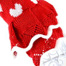 Cargar imagen en el visor de la galería, Sweater Vestido para Perro o Gato Corazones
